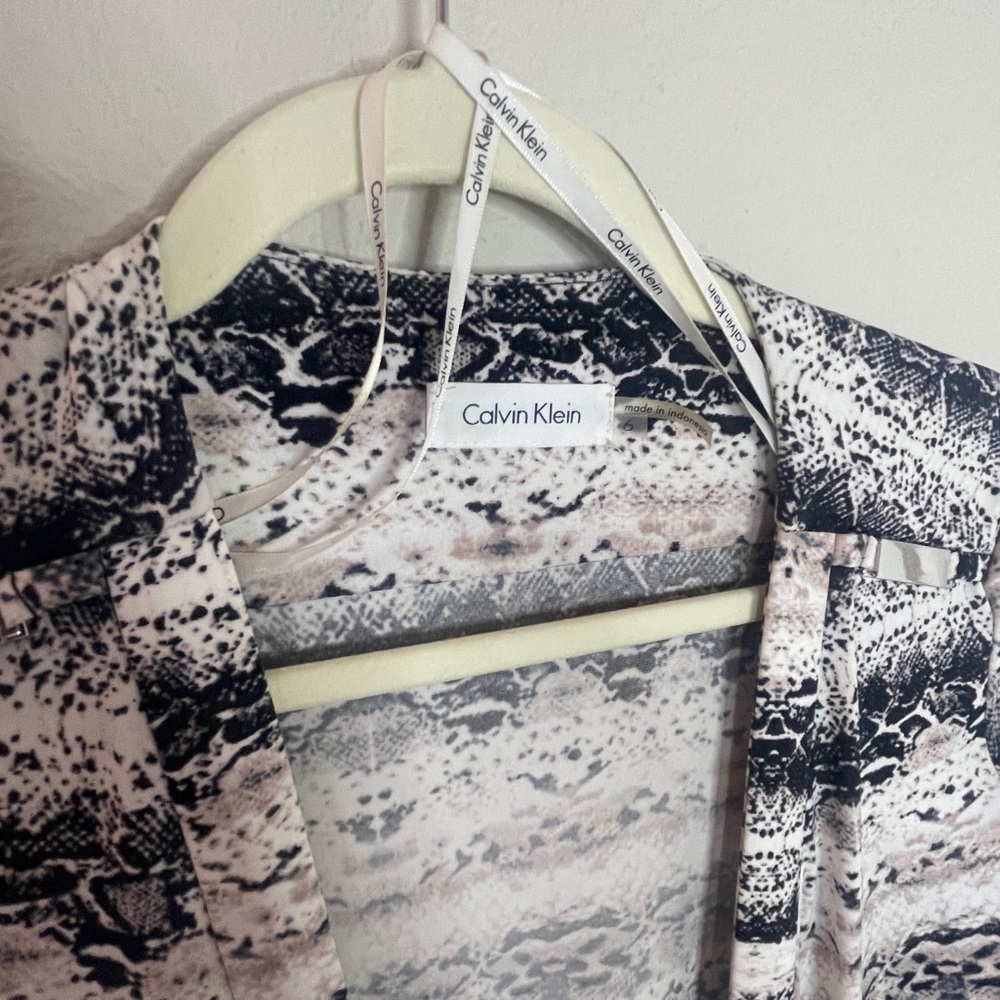 Calvin Klein Snake Wrap Dress Size 6 - Picture 5 of 11